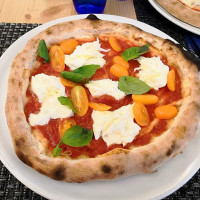 Bistrot Pizzeria Umami food