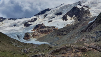 Rifugio Branca outside